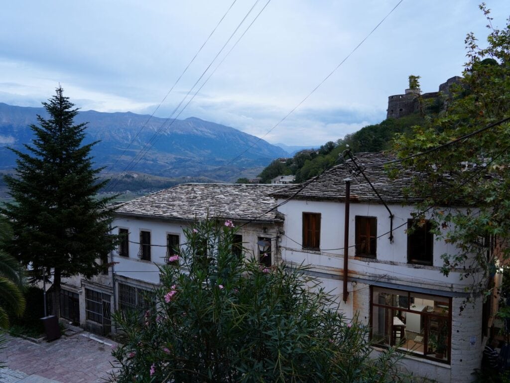 Typische Häuser in Gjirokastra