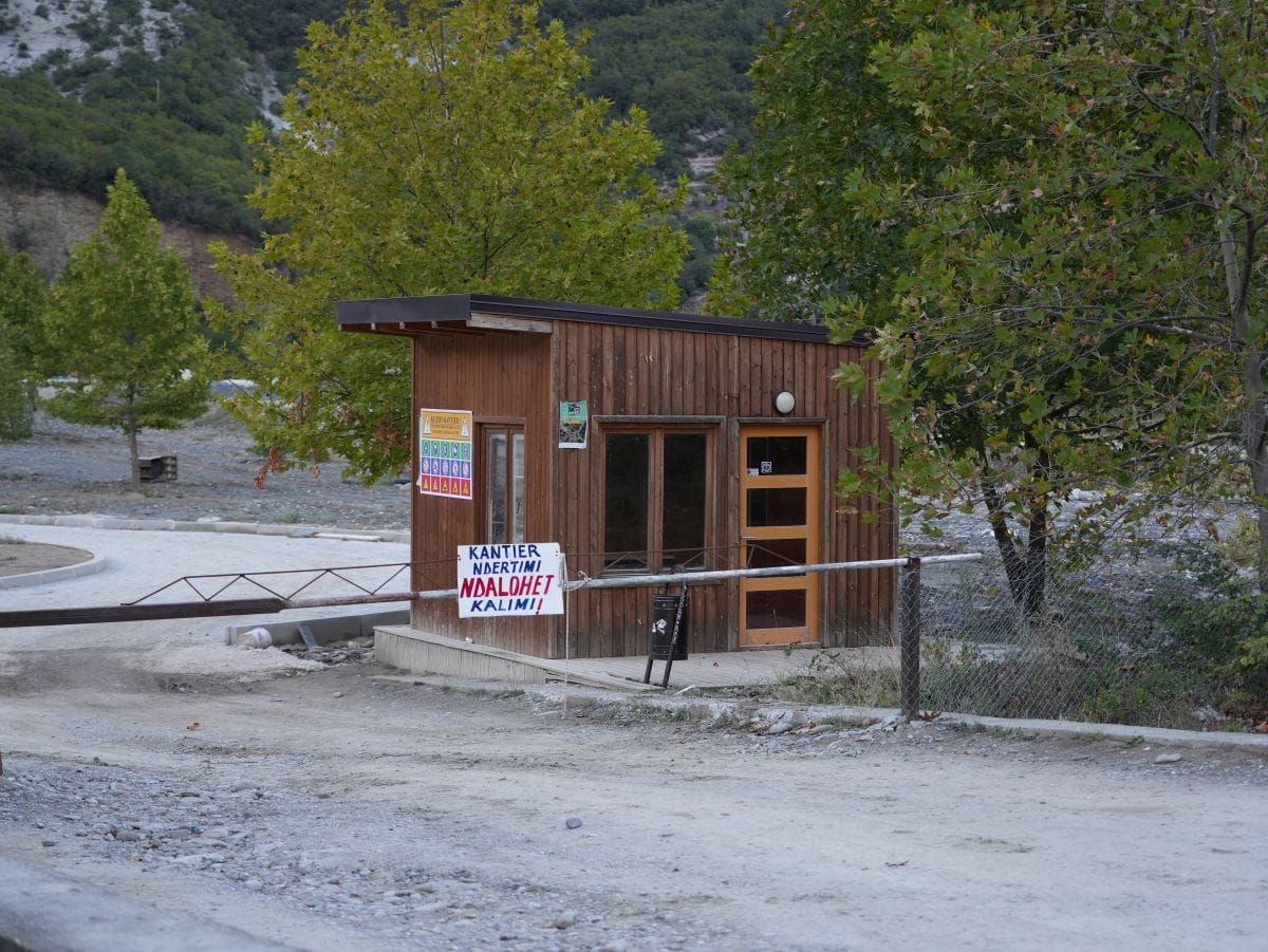 Kassenhäuschen an den Thermalquellen von Permet (aktuell noch unbesetzt)