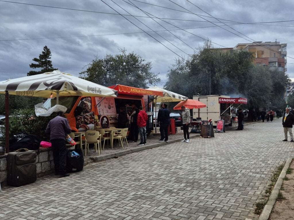 Essensstände in Korca