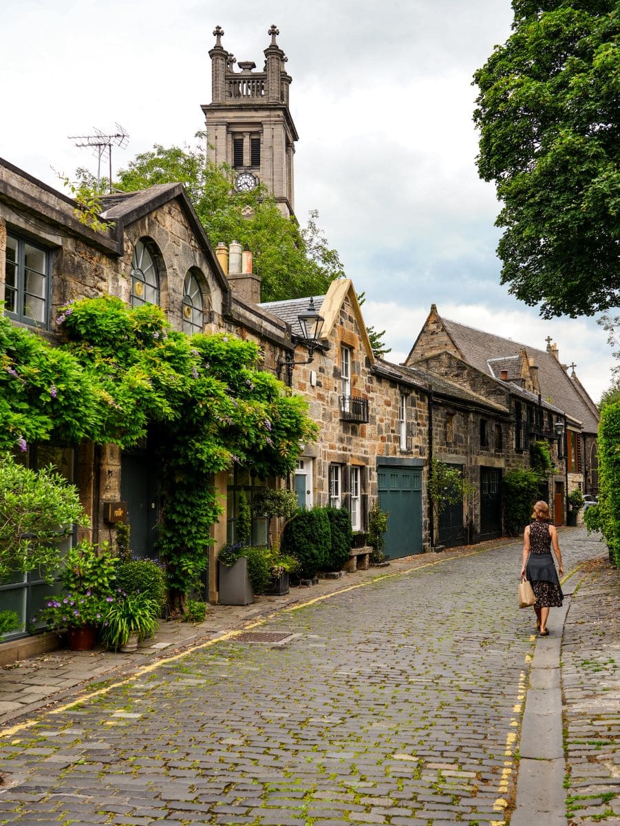 Circus Lane in edinburgh