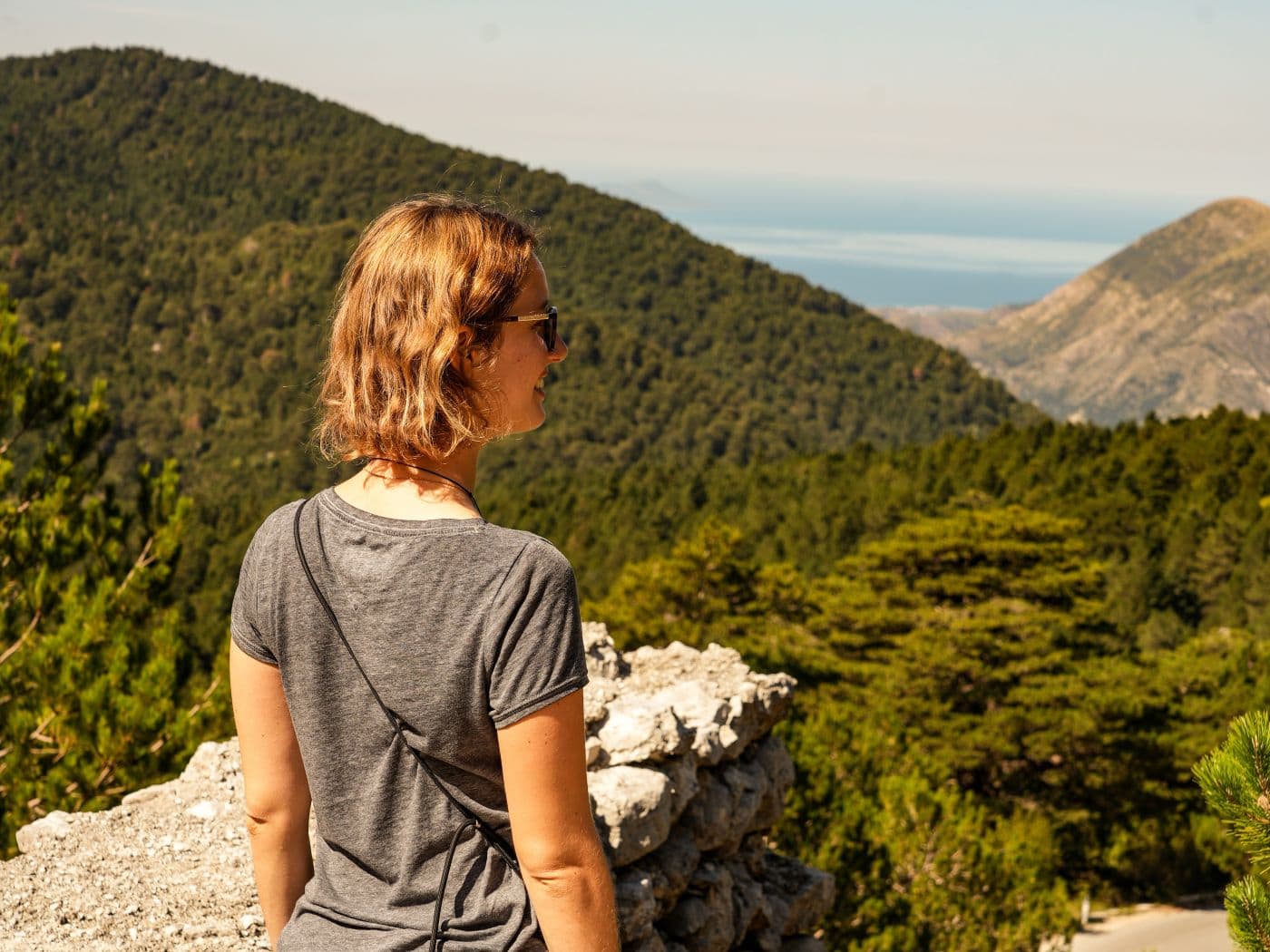 Auf dem Llogara Pass in Albanien zwischen Himara und Saranda