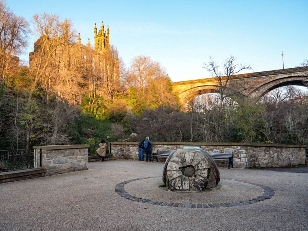 Miller Wheels im Dean Village von Edinburgh