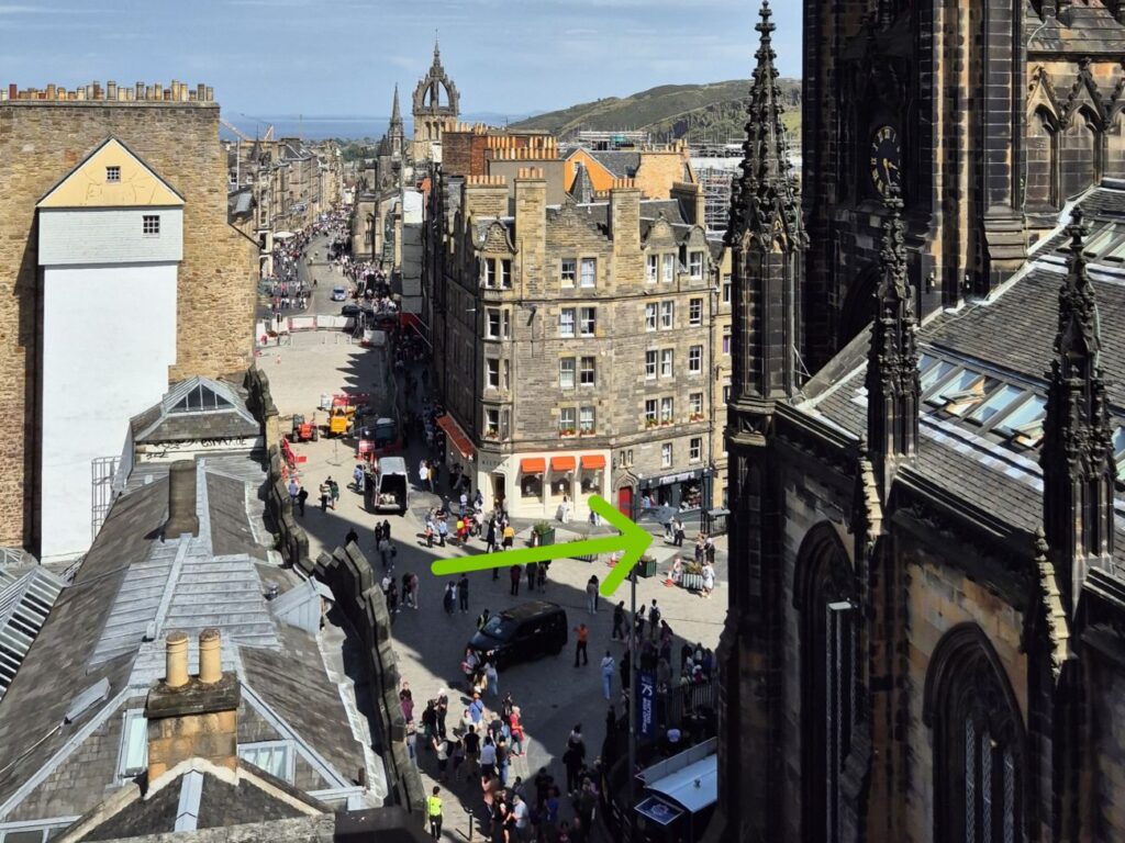 Weg zu den Treppen von der Royal Mile auf die Victoria Street