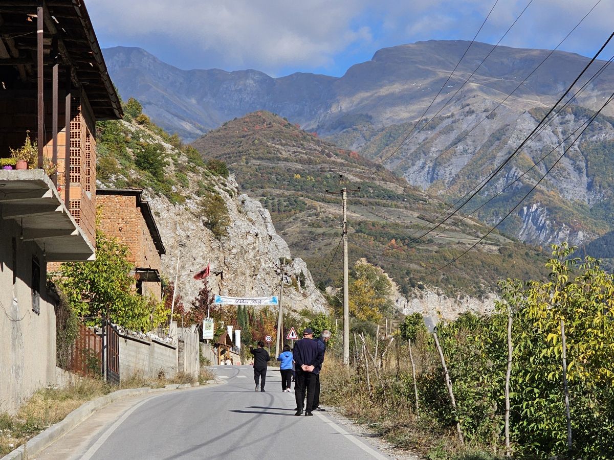 Im Tal von Peshkopi auf dem Weg zum Dibra Park