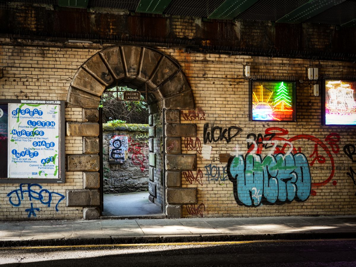 Jacobs Ladder: Eingang in der Calton Street/Ecke New Street