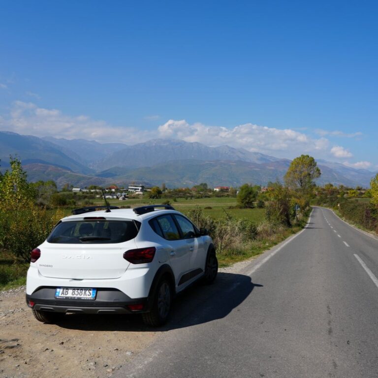 Unsere Reise- und Erfahrungsbericht zum Ort Kukës in Albanien. von Theresa und Chris von Reisekröten