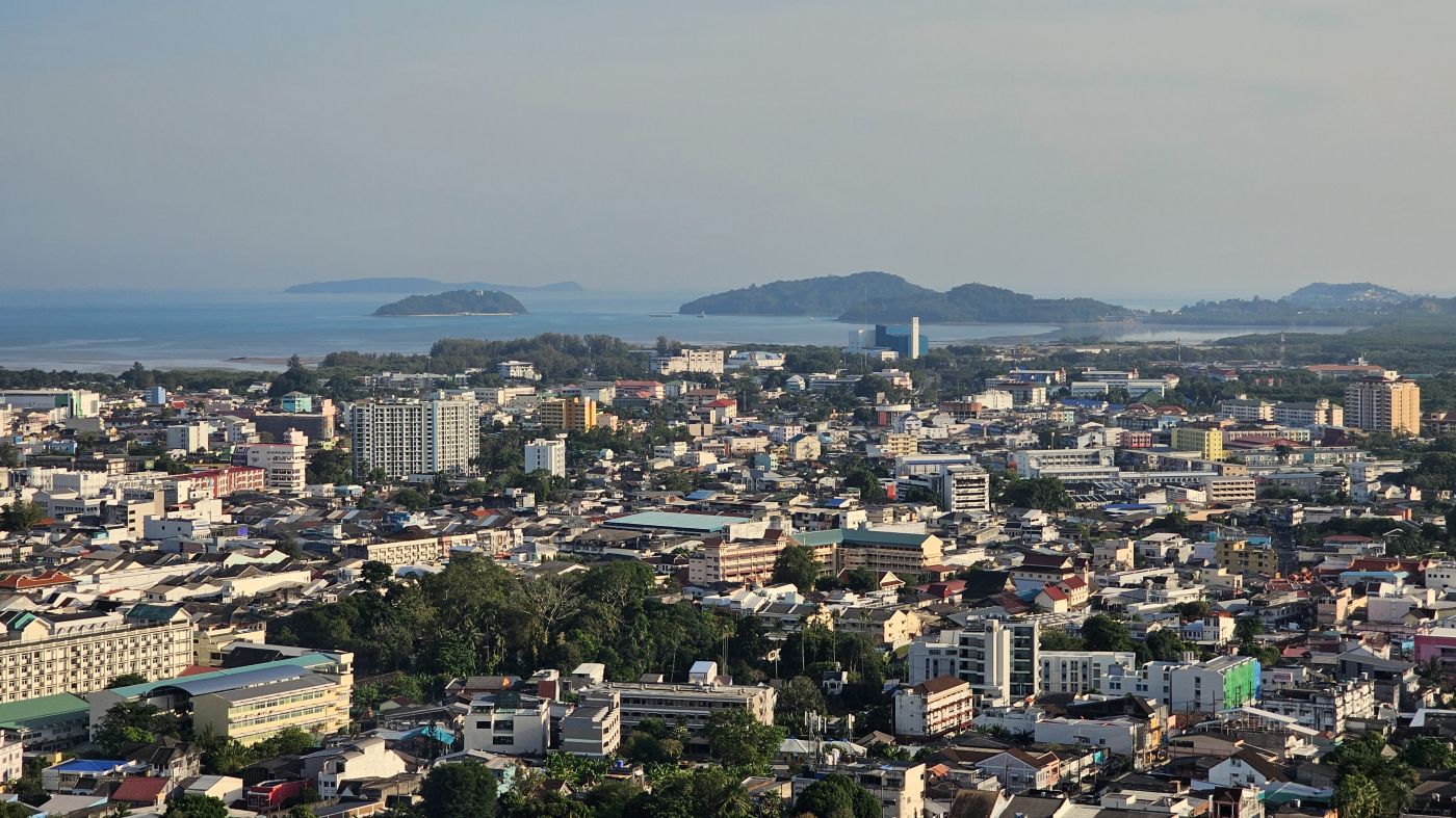 Aussicht vom Khao Rang Viewpoint auf Phuket