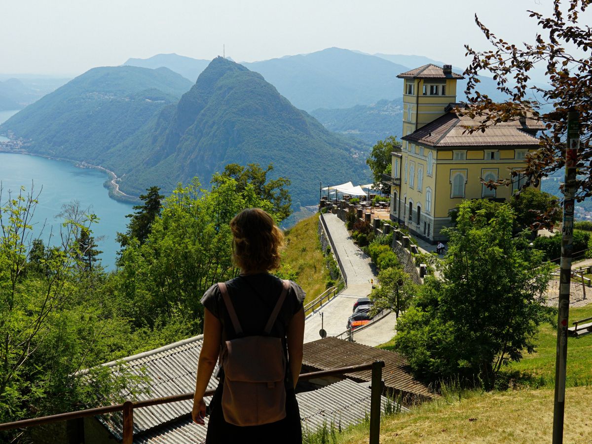 Monte Bre Aussicht auf den Monte San Salvatore