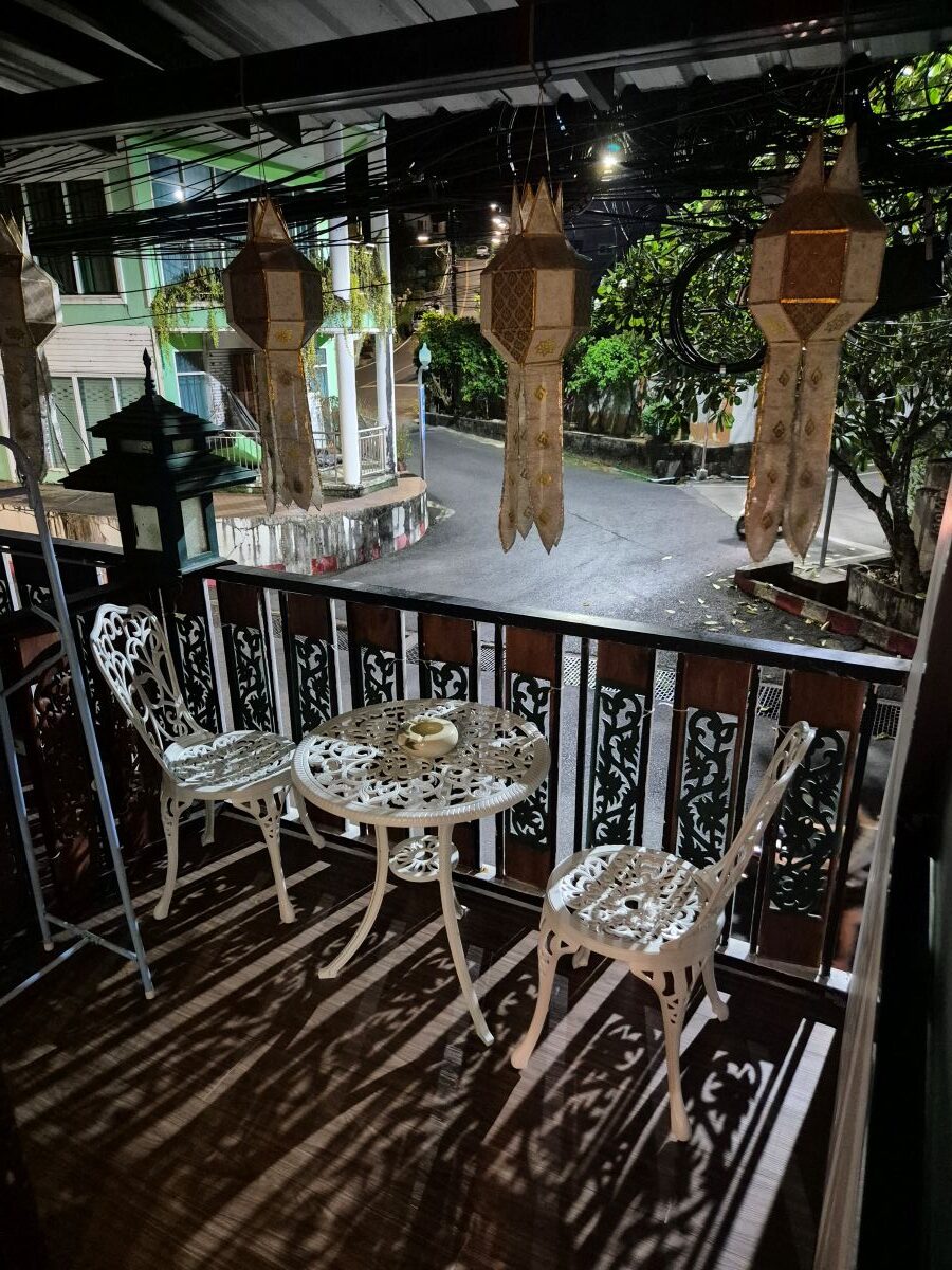 Balkon unserer Unterkunft auf Phuket
