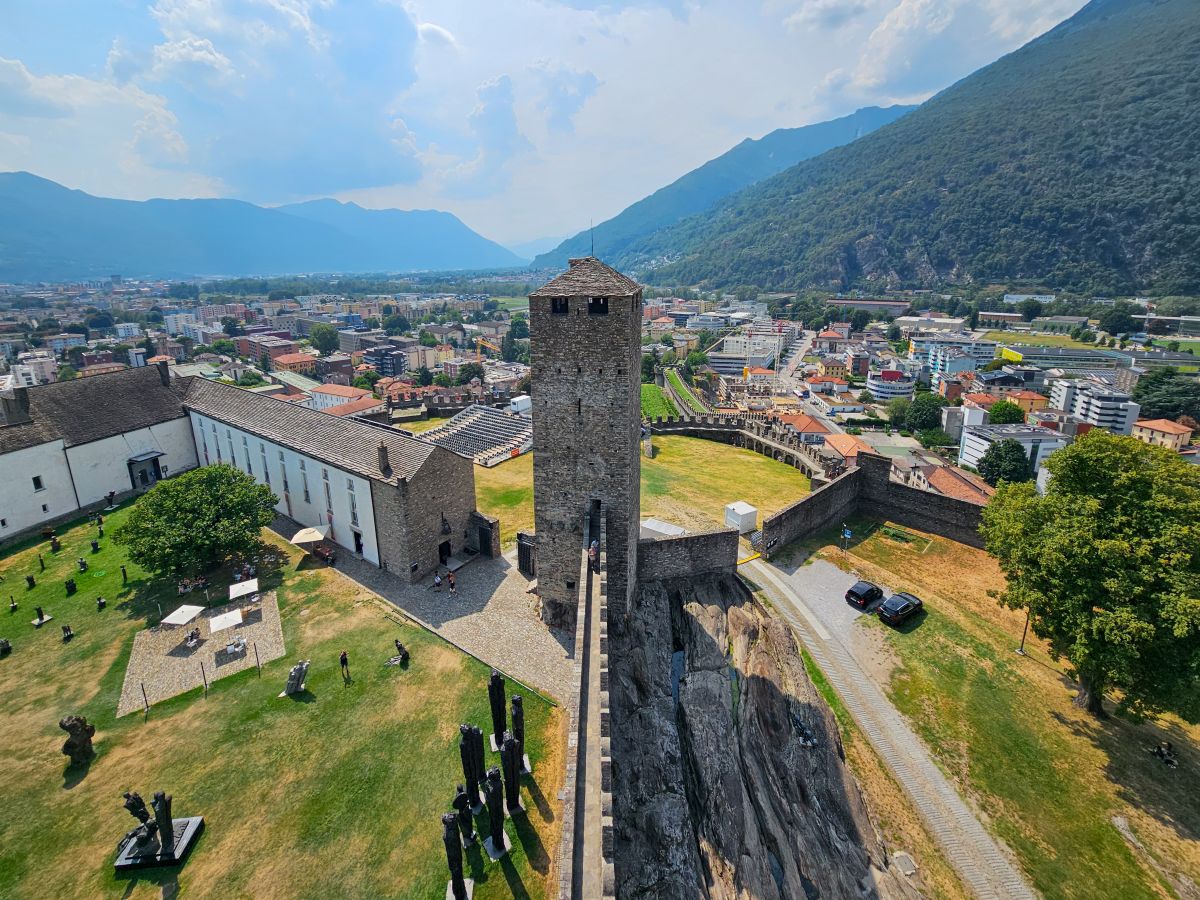 Blick vom Turm des Castel Grande