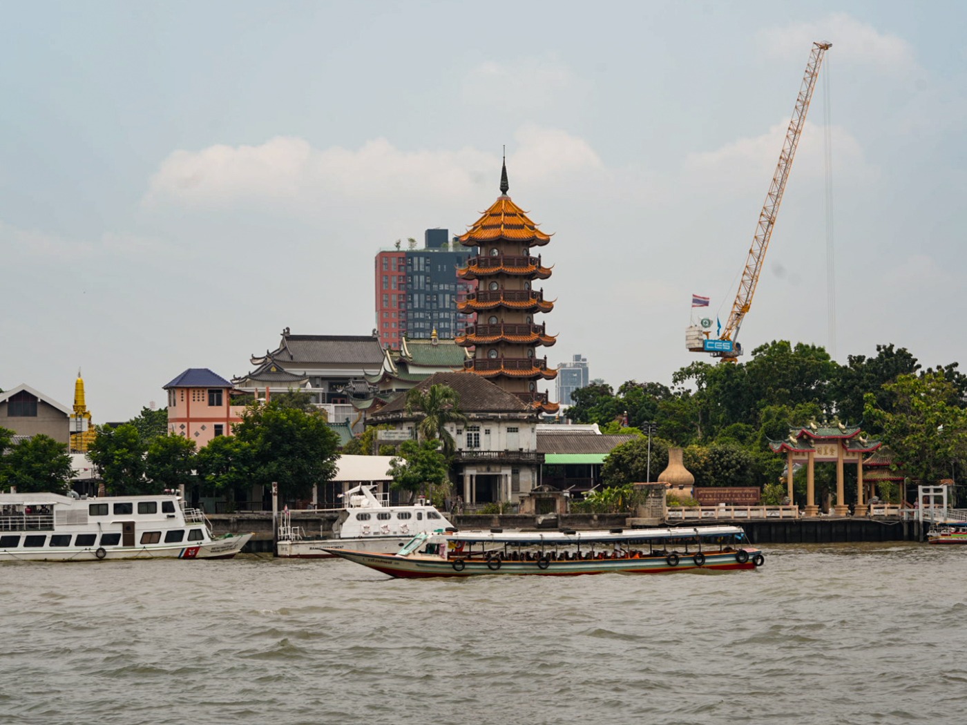 Chao Phraya Fluss in Chinatown Bangkok
