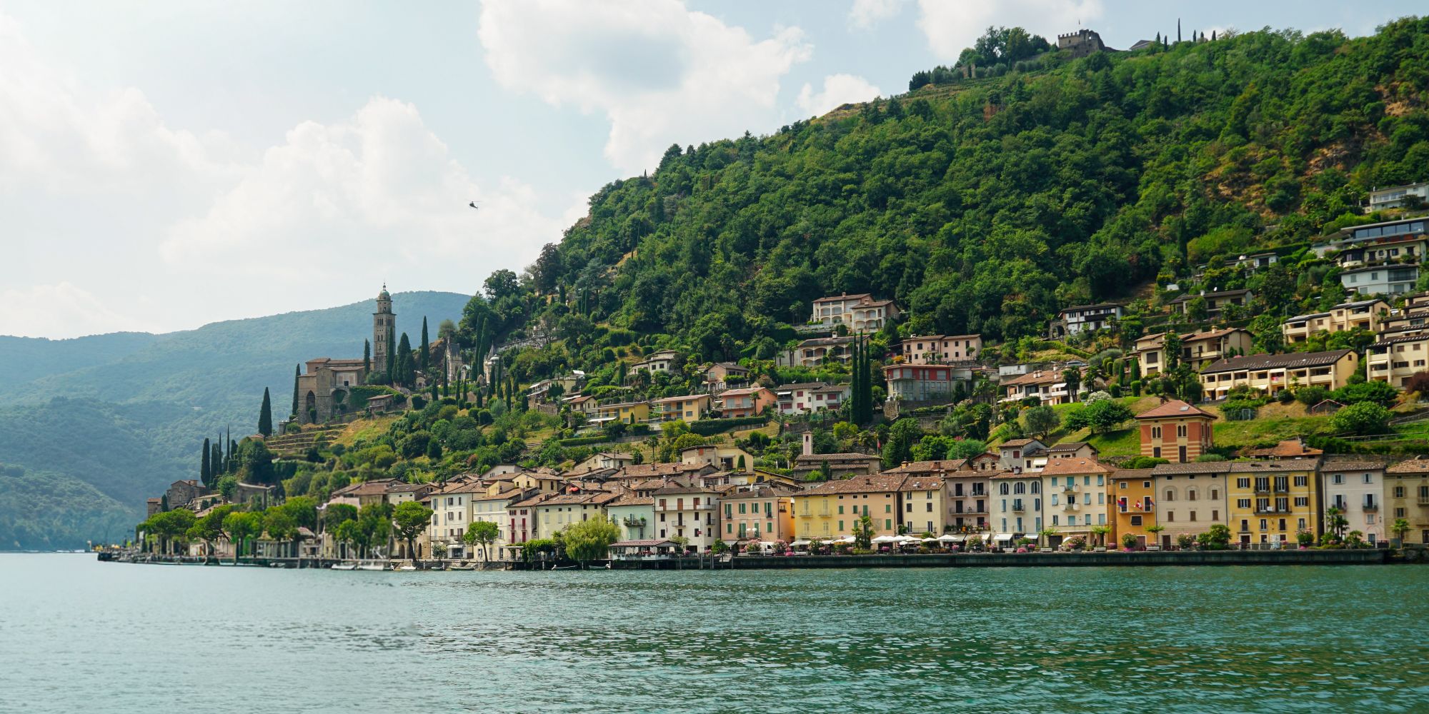 Morcote im Tessin, Schweiz, vom Boot aus